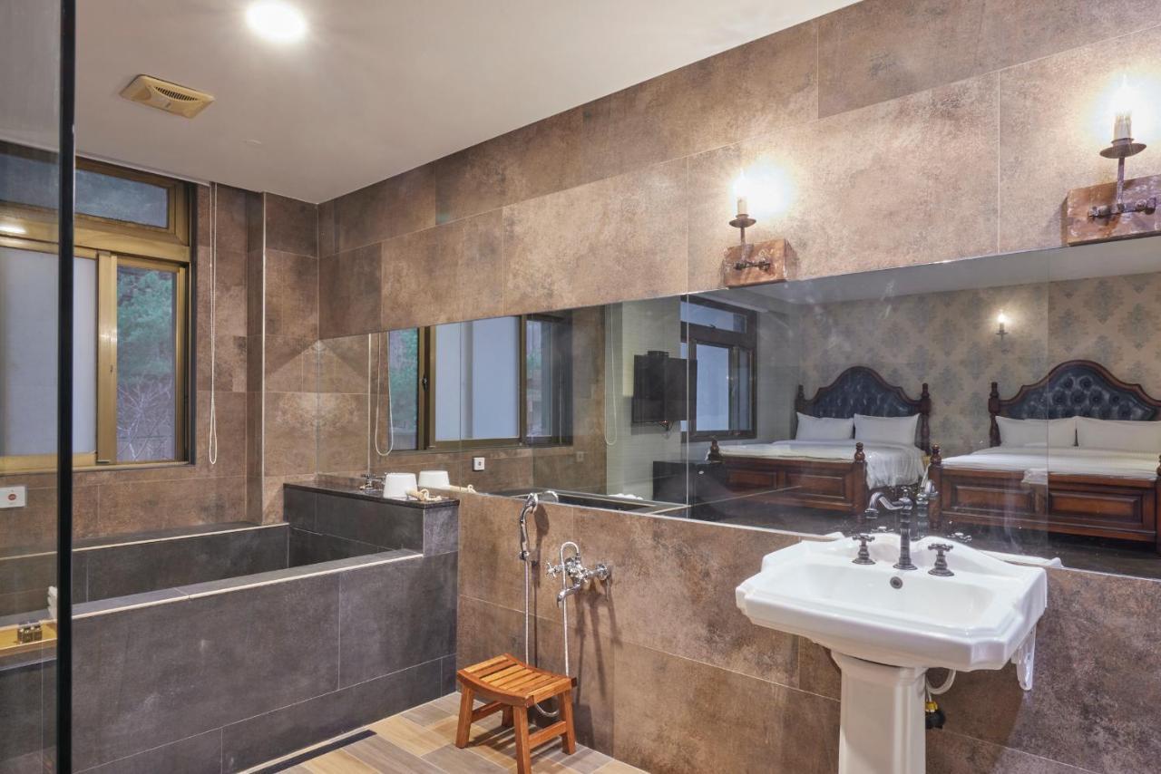 Kyokusui Hotspring Hotel Tajpej Kültér fotó